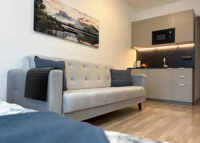 아파트 The Calm Castle